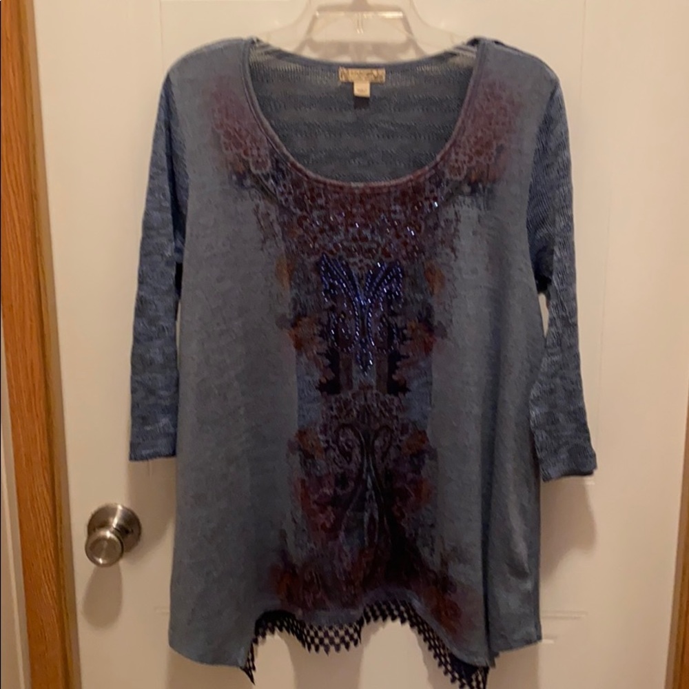 Gorgeous lightweight sweater